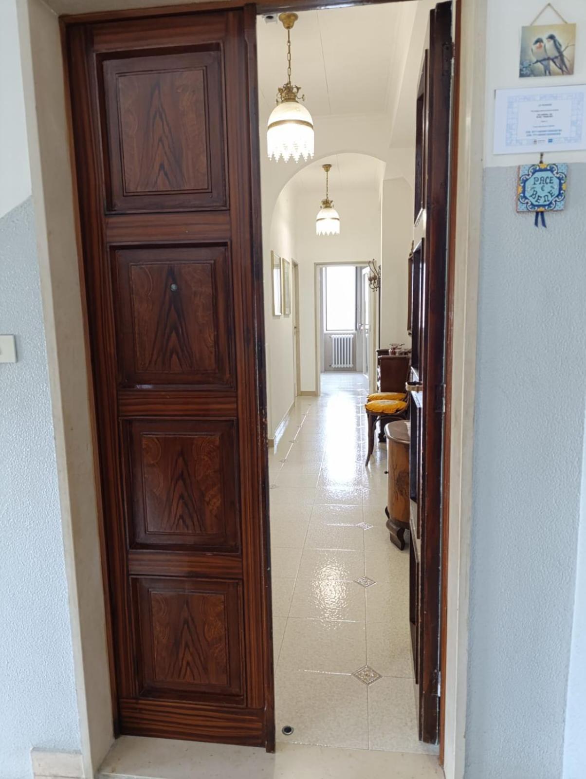 Le Rondini Apartment Trani Exterior photo
